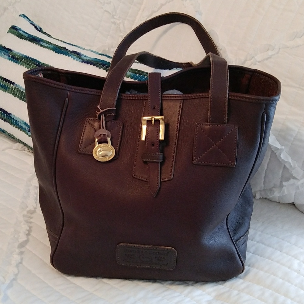 Dooney & Bourke Tote